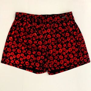 Joe Boxer XL boxer shorts Excellent Condition shiny red hot lips on black